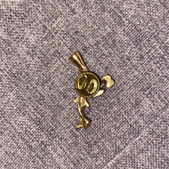 Angel cheerleader pin - Picture 2 of 2